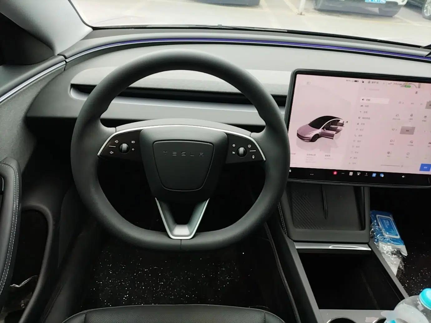 Tesla Model 3 2025 Rear-Wheel-Drive Version — миниатюра 14