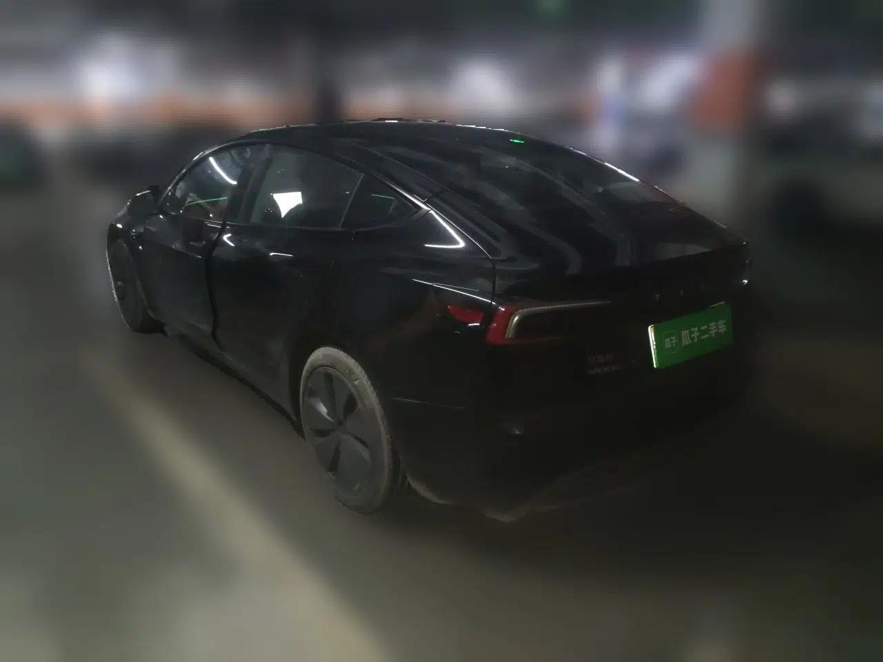 Tesla Model 3 2023 Rear-Wheel-Drive Version — миниатюра 4