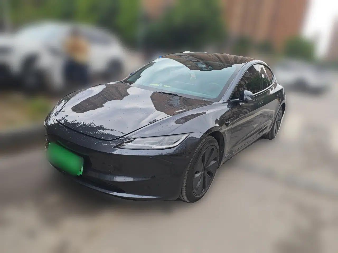 Tesla Model 3 2023 Rear-Wheel-Drive Version — миниатюра 1