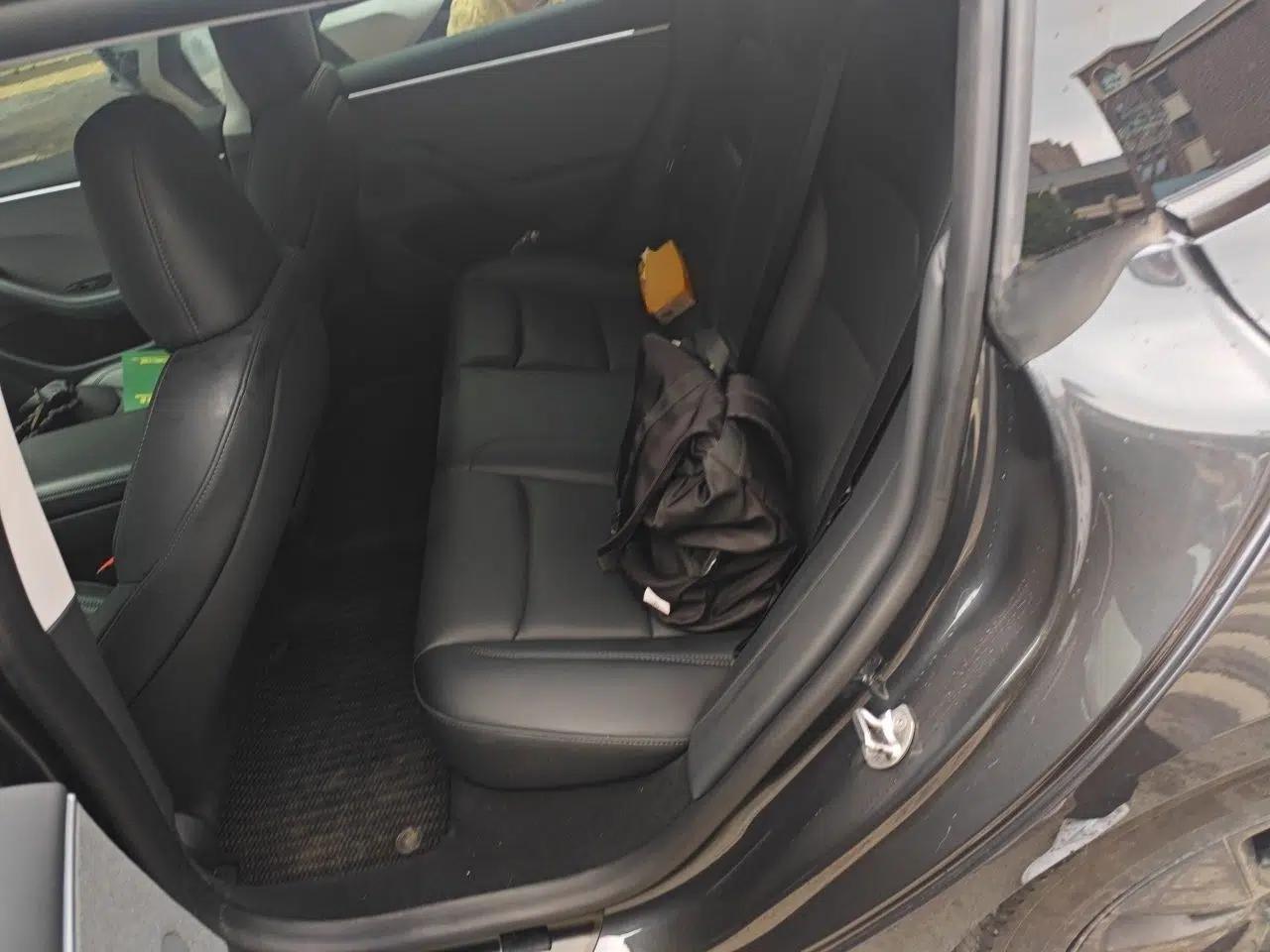 Tesla Model 3 2023 Rear-Wheel-Drive Version — миниатюра 18