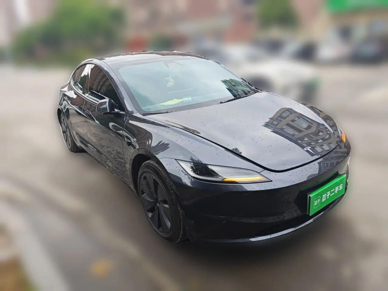 Tesla Model 3 2023 Rear-Wheel-Drive Version — миниатюра 3