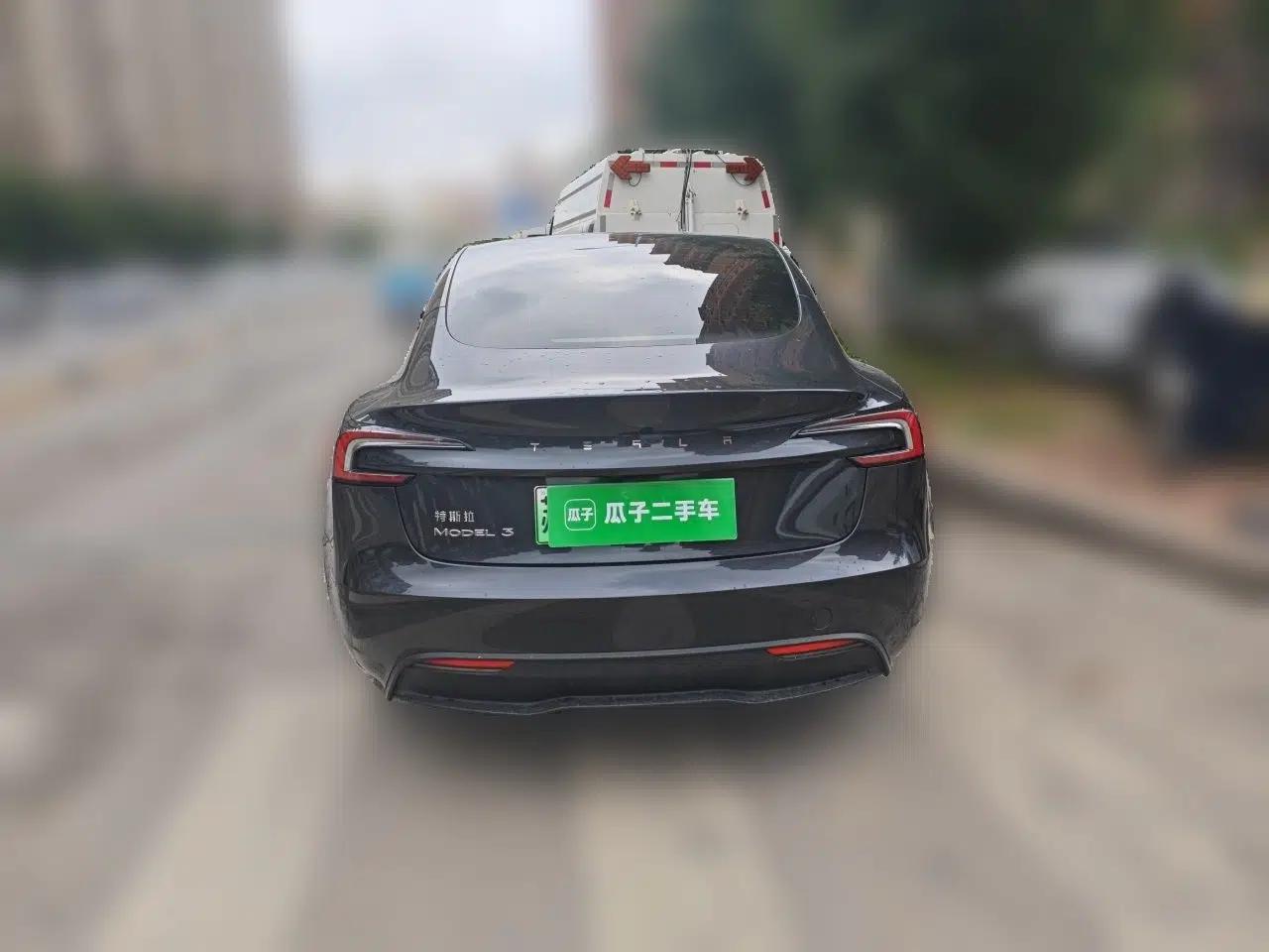 Tesla Model 3 2023 Rear-Wheel-Drive Version — миниатюра 5