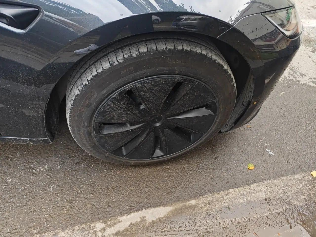 Tesla Model 3 2023 Rear-Wheel-Drive Version — миниатюра 8