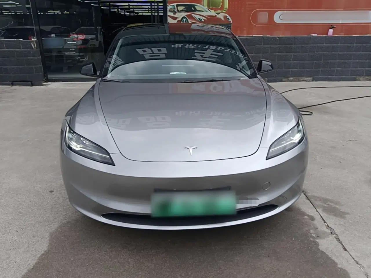 Tesla Model 3 2023 Rear-Wheel-Drive Version — миниатюра 2