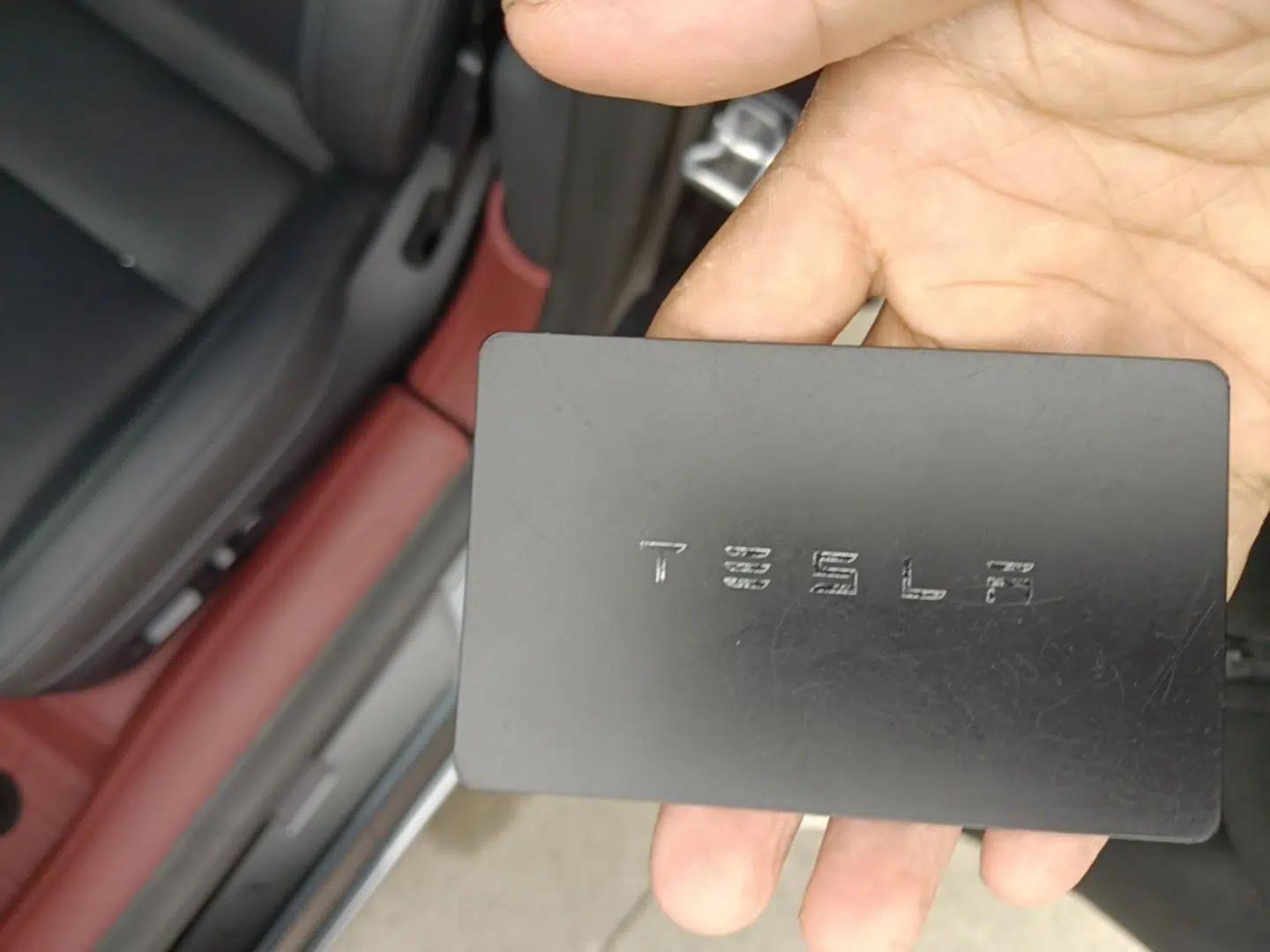 Tesla Model 3 2023 Rear-Wheel-Drive Version — миниатюра 12