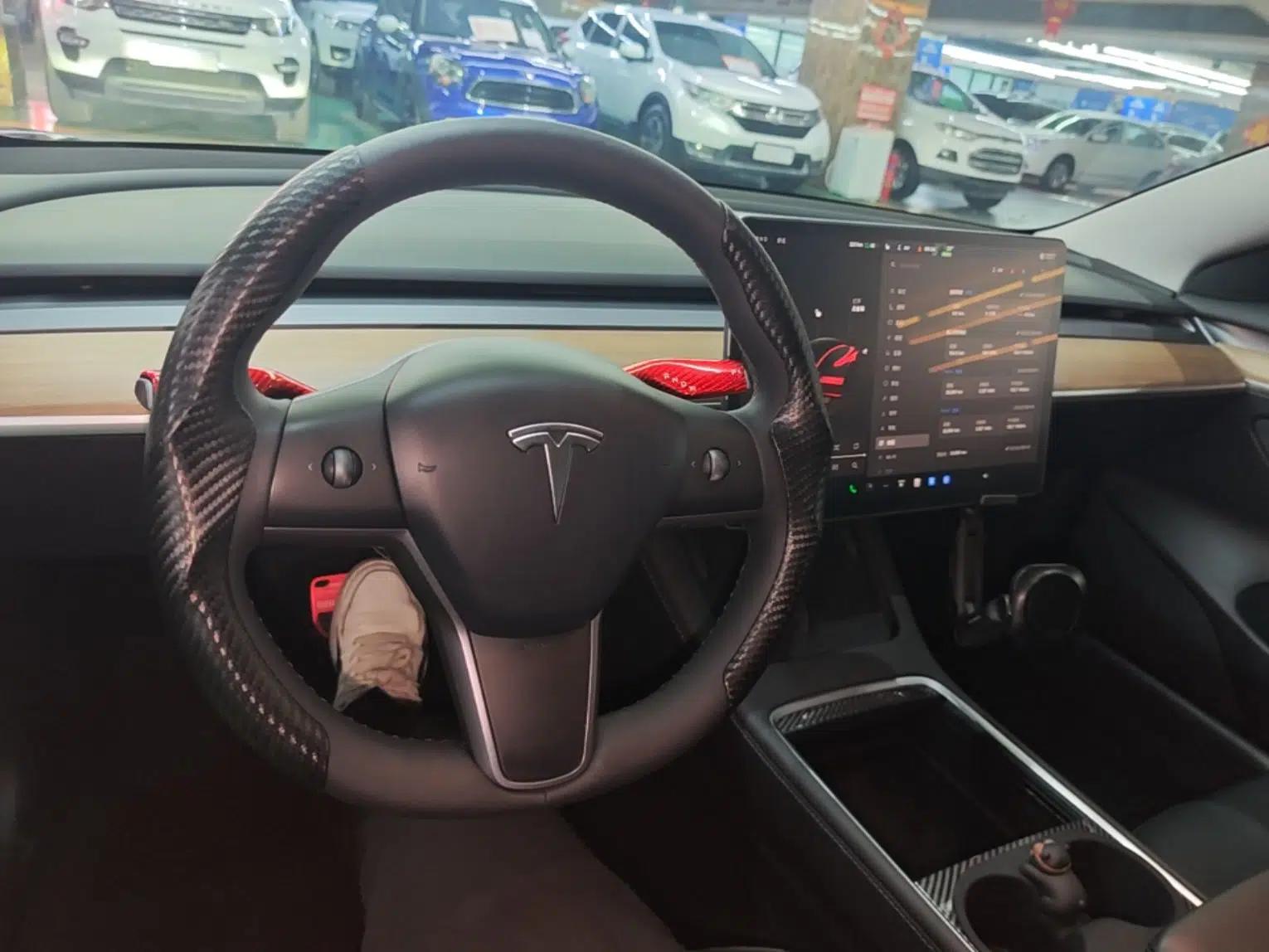 Tesla Model 3 2022 Rear-Wheel-Drive Version — миниатюра 13