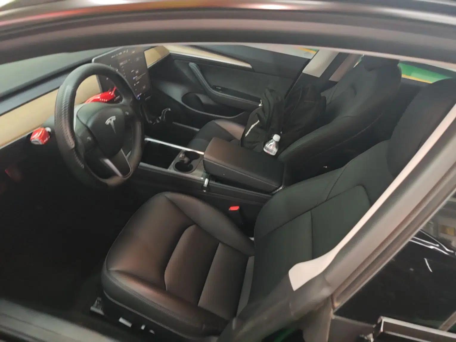 Tesla Model 3 2022 Rear-Wheel-Drive Version — миниатюра 18