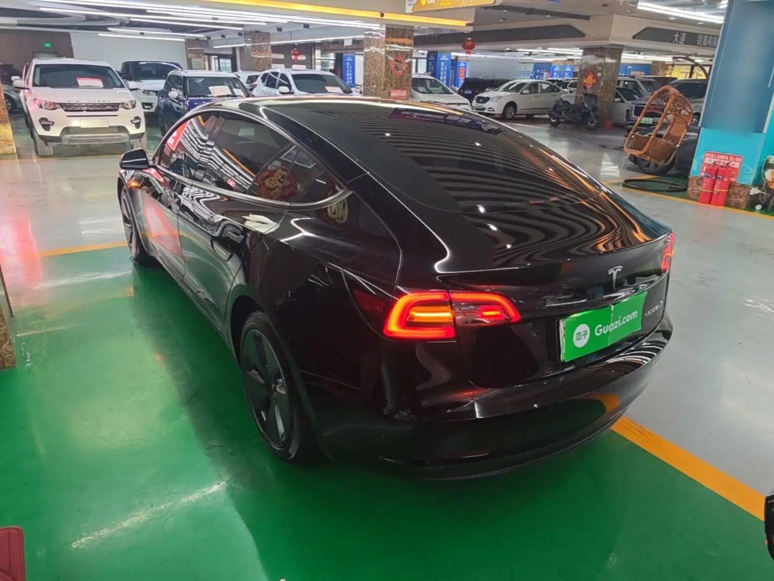 Tesla Model 3 2022 Rear-Wheel-Drive Version — миниатюра 4