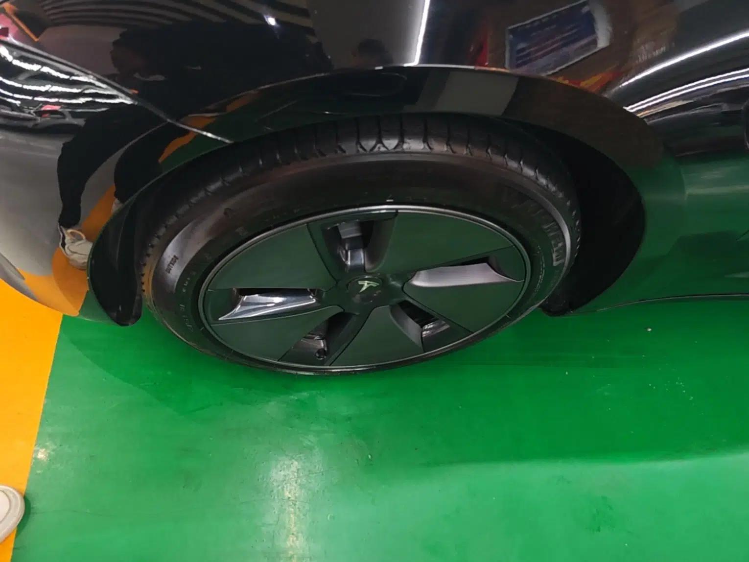 Tesla Model 3 2022 Rear-Wheel-Drive Version — миниатюра 8