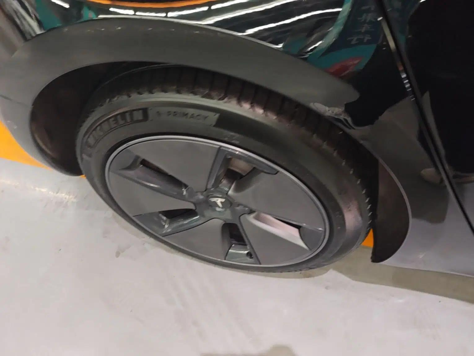 Tesla Model 3 2022 Rear-Wheel-Drive Version — миниатюра 10