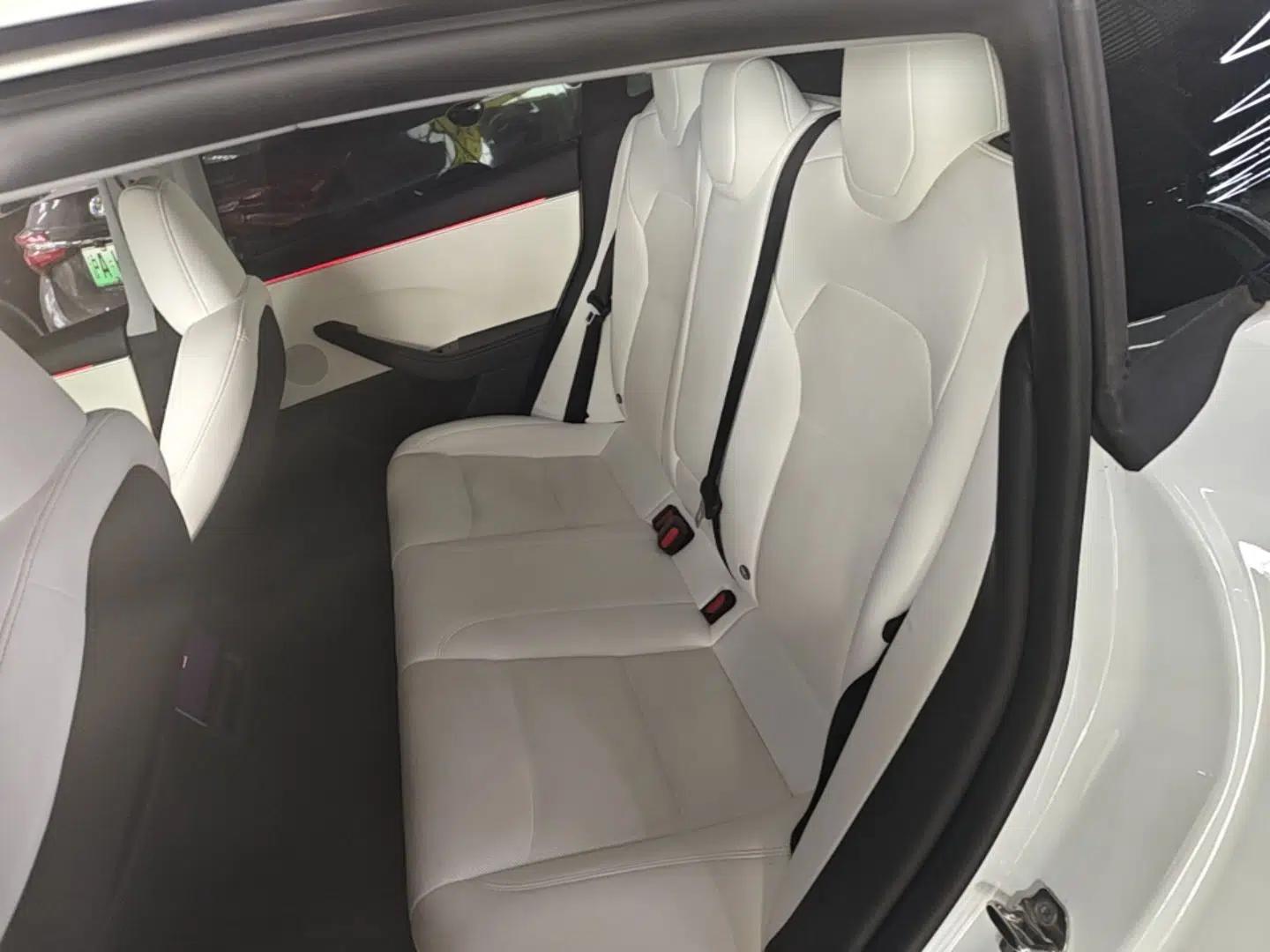 Tesla Model 3 2023 Rear-Wheel-Drive Version — миниатюра 20