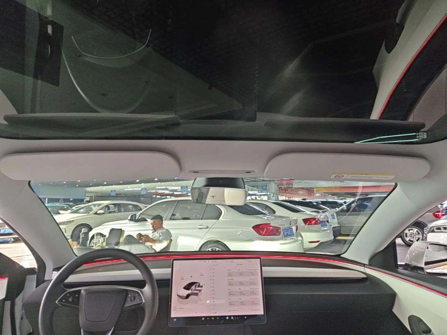 Tesla Model 3 2023 Rear-Wheel-Drive Version — миниатюра 21