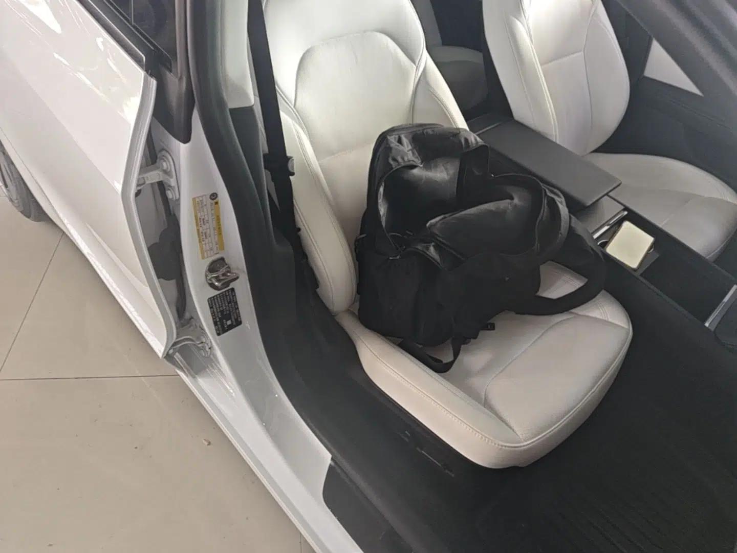 Tesla Model 3 2023 Rear-Wheel-Drive Version — миниатюра 23