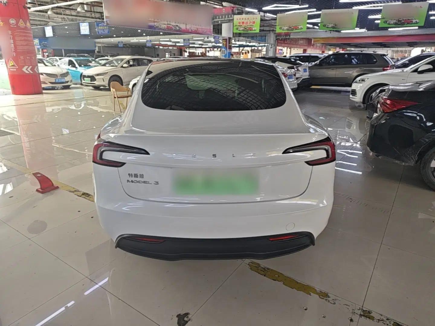 Tesla Model 3 2023 Rear-Wheel-Drive Version — миниатюра 5