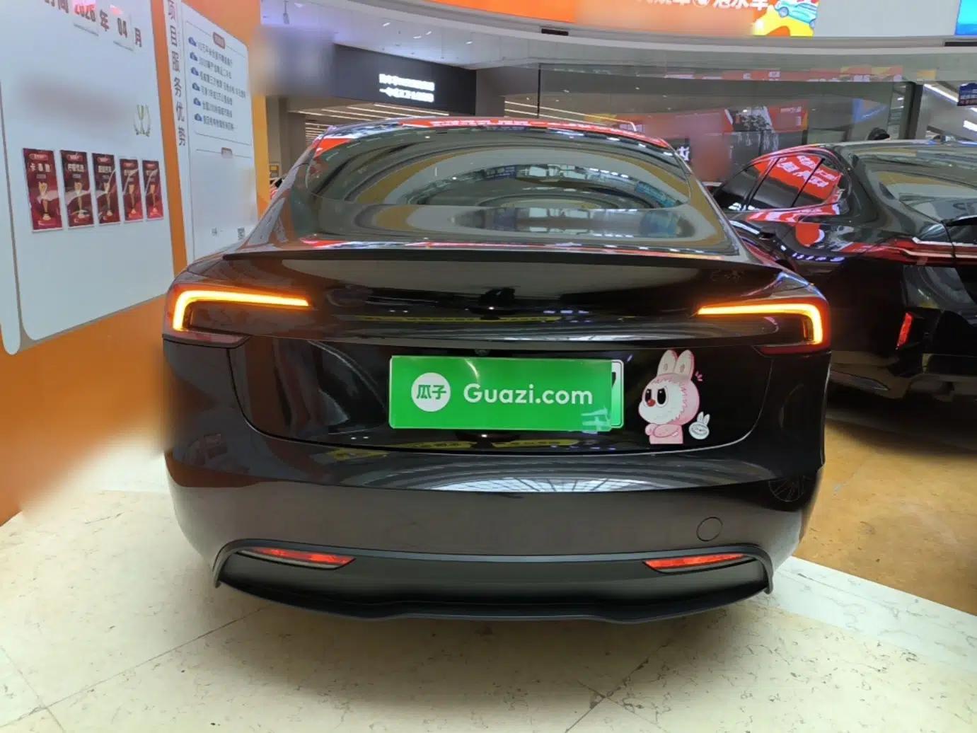 Tesla Model 3 2023 Rear-Wheel-Drive Version — миниатюра 3