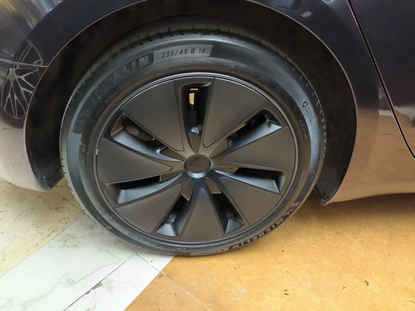 Tesla Model 3 2023 Rear-Wheel-Drive Version — миниатюра 10