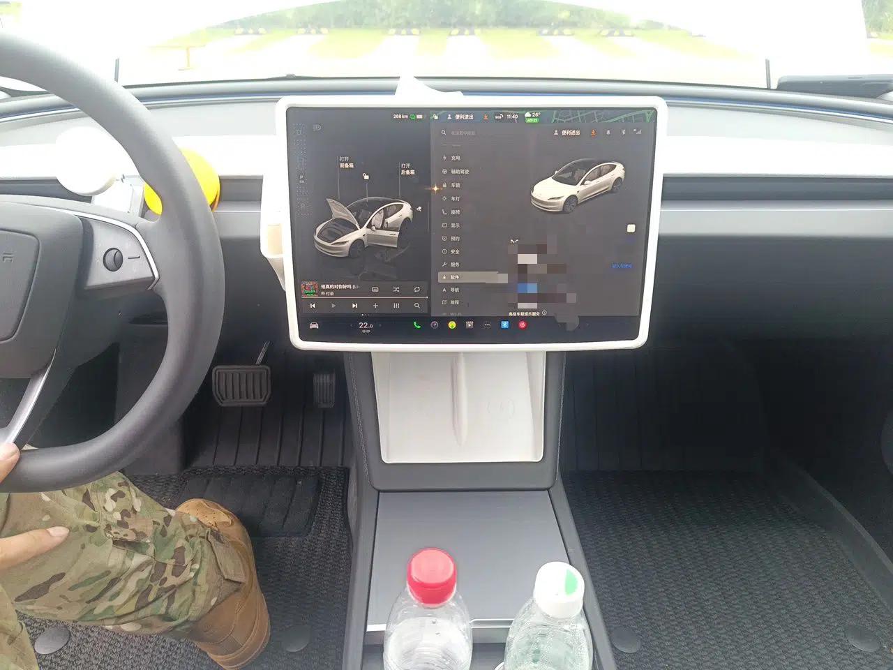 Tesla Model 3 2023 Rear-Wheel-Drive Version — миниатюра 14