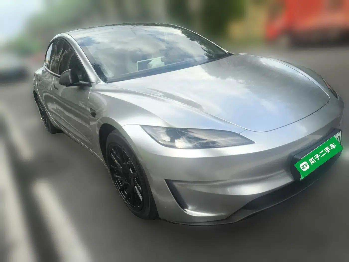 Tesla Model 3 2023 Rear-Wheel-Drive Version — миниатюра 3