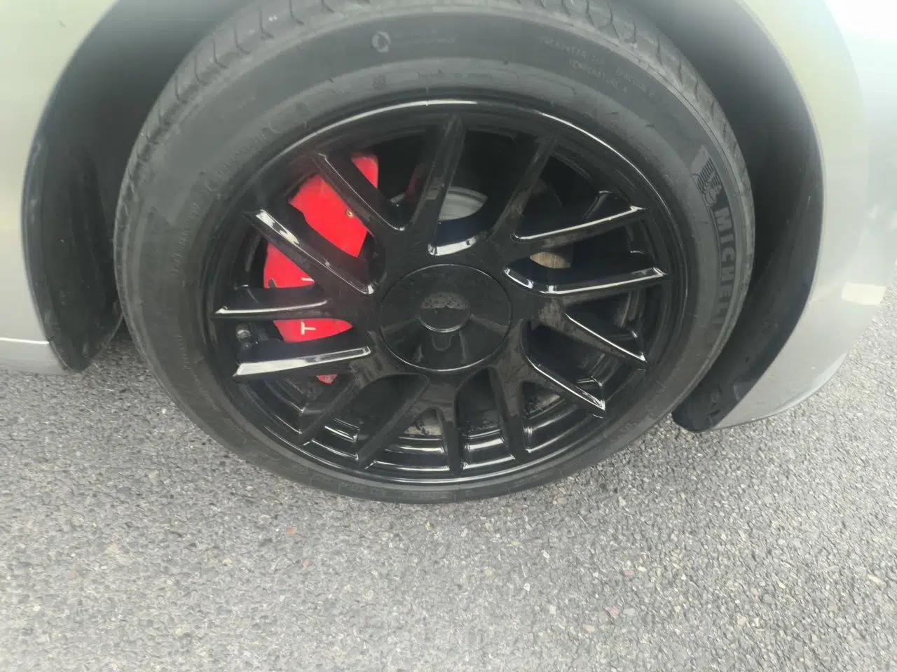 Tesla Model 3 2023 Rear-Wheel-Drive Version — миниатюра 8