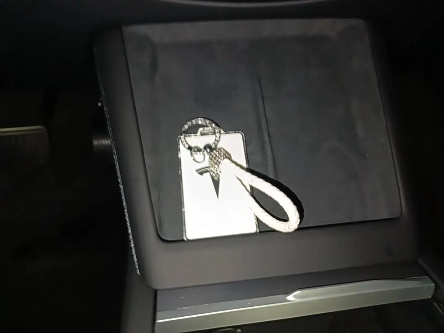 Tesla Model 3 2025 Model Revised Rear-Wheel-Drive Version — миниатюра 12
