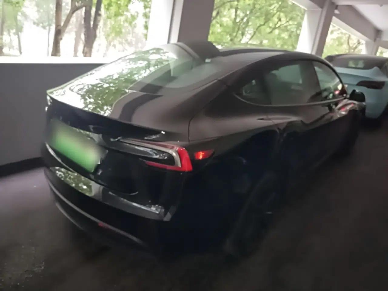 Tesla Model 3 2025 Model Revised Rear-Wheel-Drive Version — миниатюра 6
