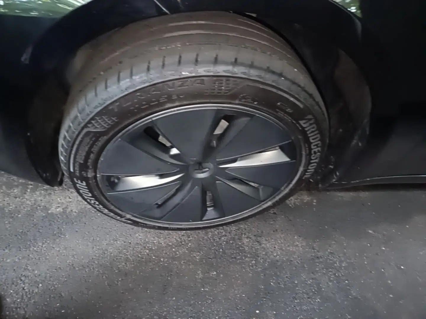 Tesla Model 3 2025 Model Revised Rear-Wheel-Drive Version — миниатюра 8