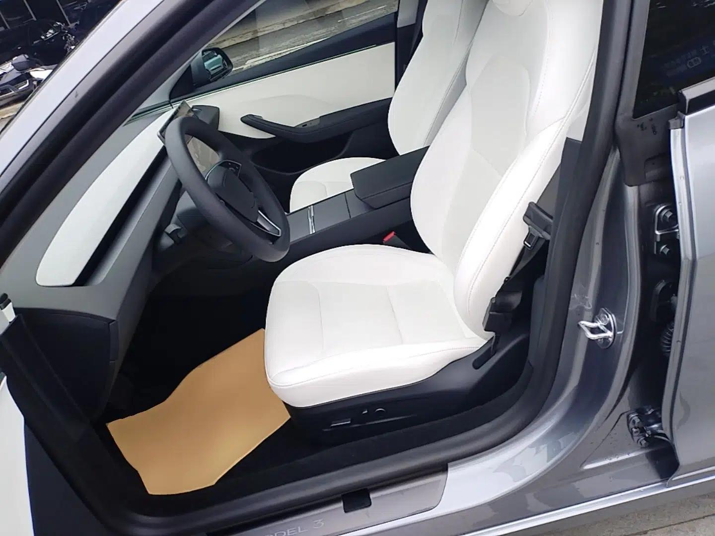 Tesla Model 3 2025 Model Long-Range Rear-Wheel-Drive Version — миниатюра 18