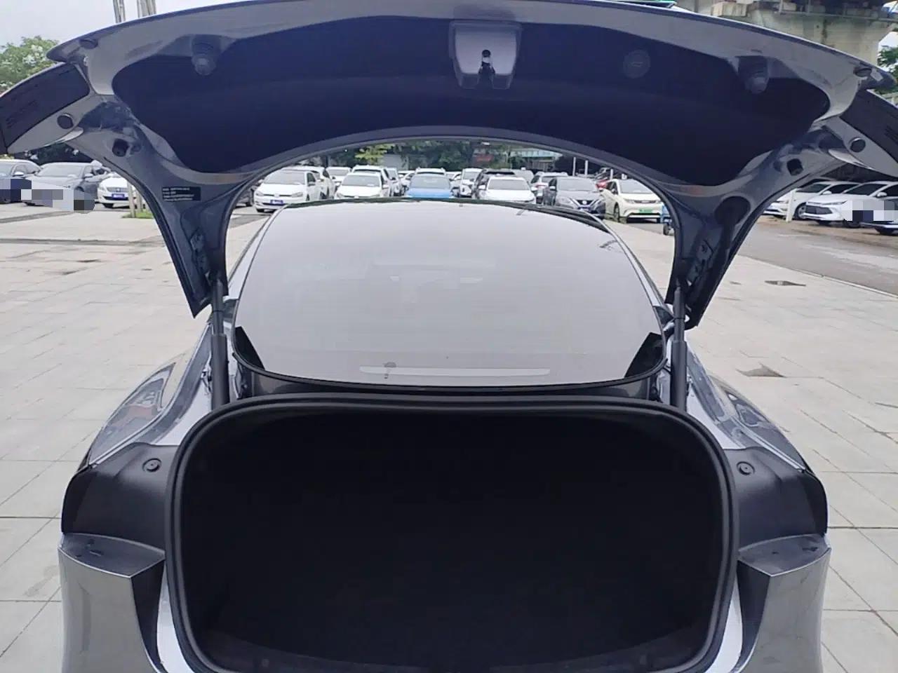 Tesla Model 3 2025 Model Long-Range Rear-Wheel-Drive Version — миниатюра 22