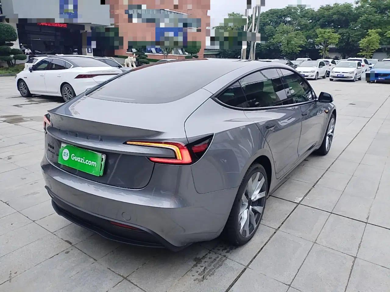 Tesla Model 3 2025 Model Long-Range Rear-Wheel-Drive Version — миниатюра 6