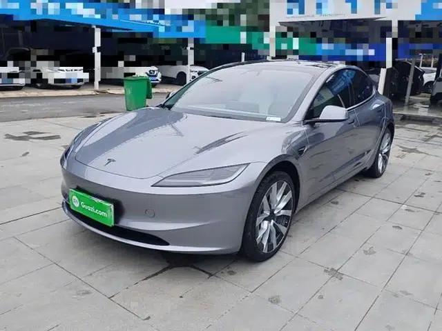 Tesla Model 3 2025 Model Long-Range Rear-Wheel-Drive Version
