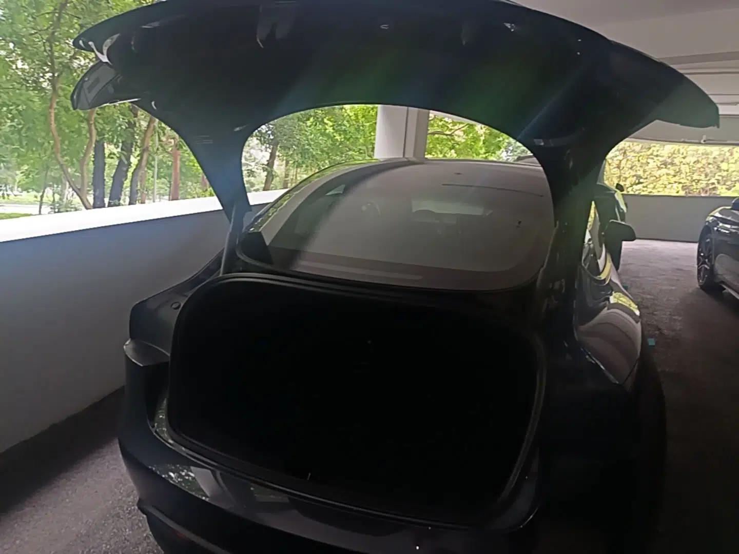 Tesla Model 3 2023 Long-Range All-Wheel-Drive Version — миниатюра 22