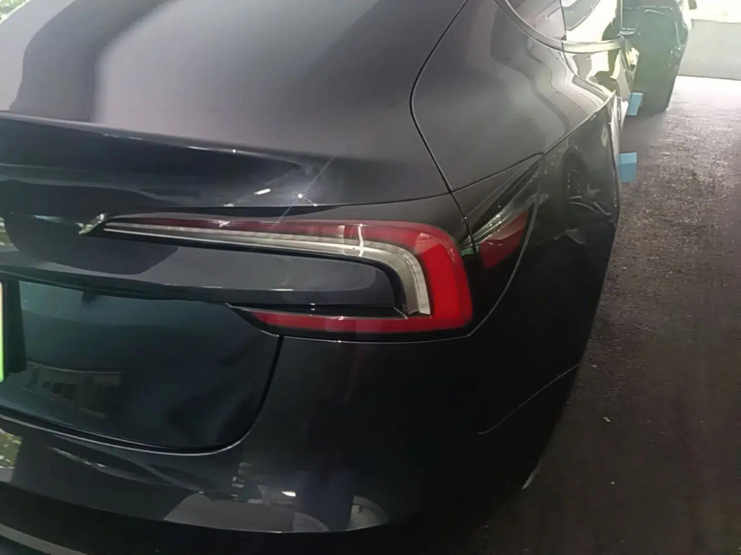 Tesla Model 3 2023 Long-Range All-Wheel-Drive Version — миниатюра 7