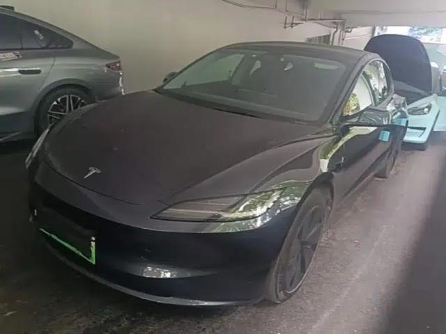Tesla Model 3 2023 Long-Range All-Wheel-Drive Version