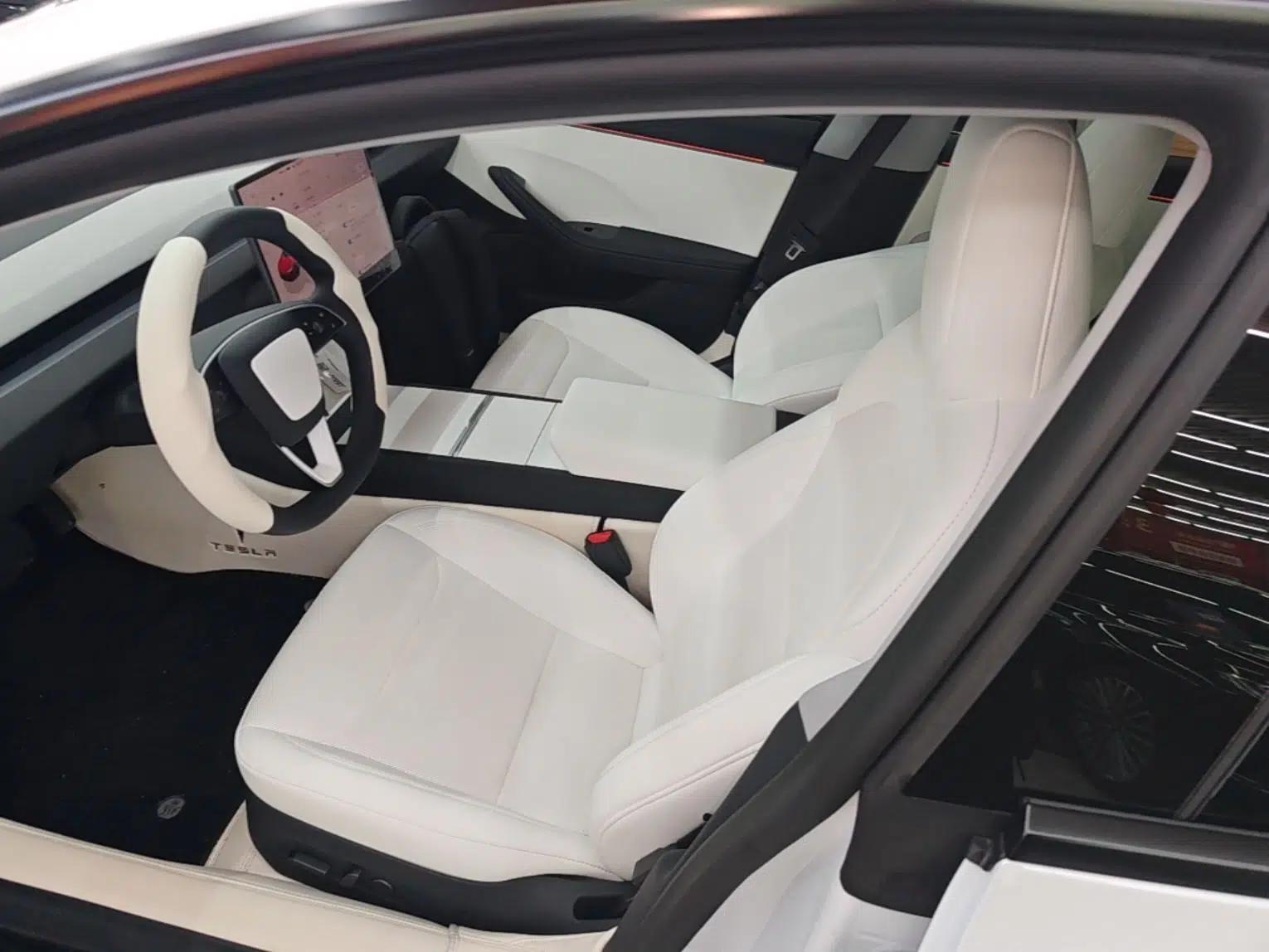 Tesla Model 3 2025 Rear-Wheel-Drive Version — миниатюра 18