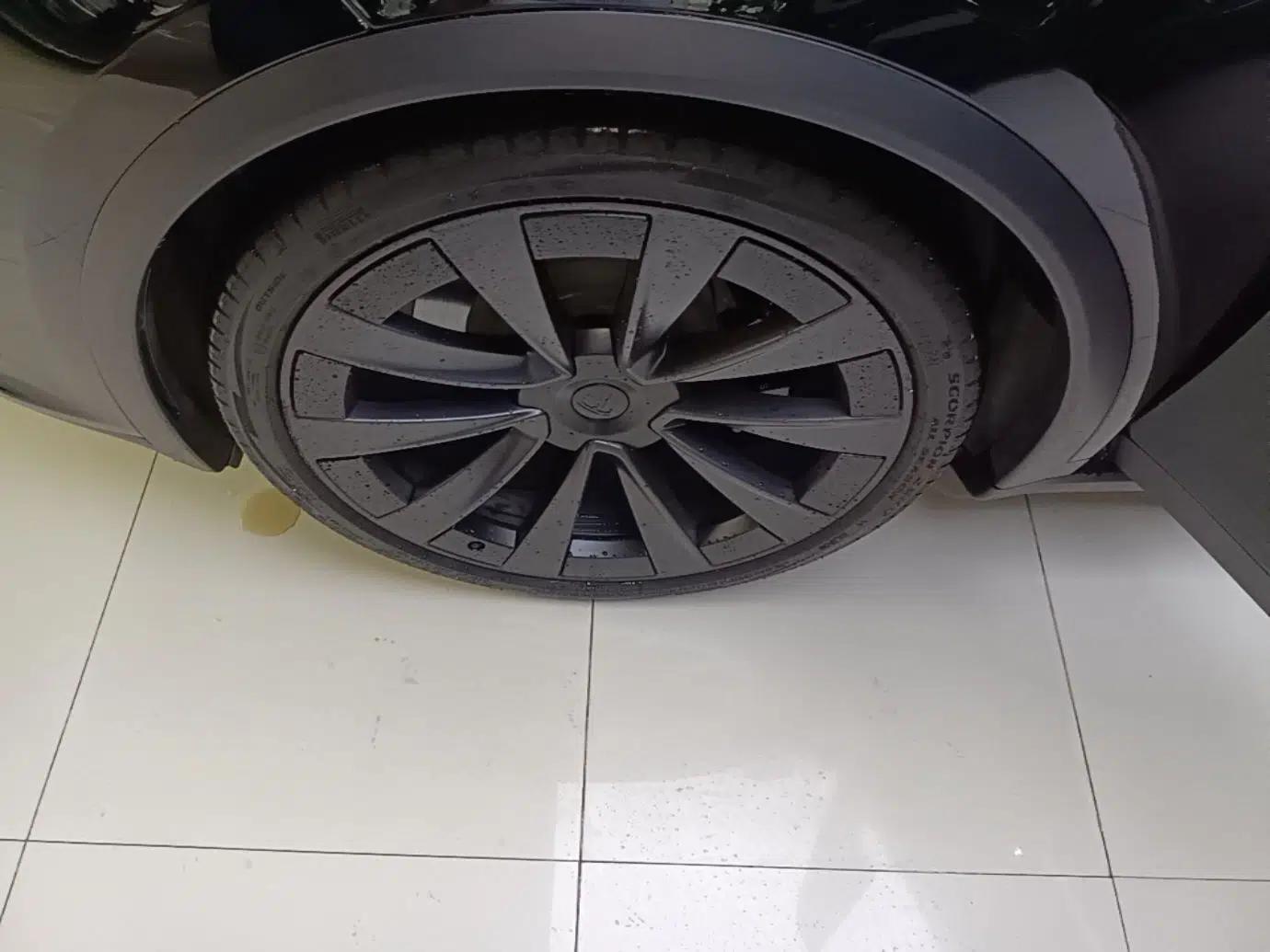 Tesla Model X 2023 Dual-Motor All-Wheel-Drive Version — миниатюра 8