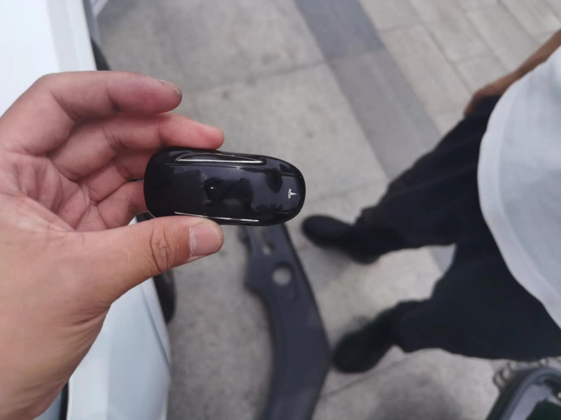 Tesla Model X  — миниатюра 9