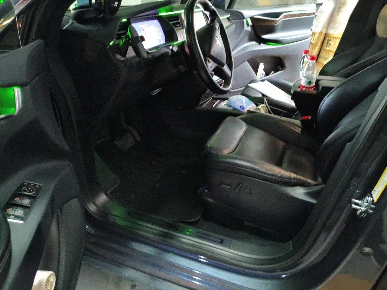Tesla Model X 2019 Long-Range Version — миниатюра 17