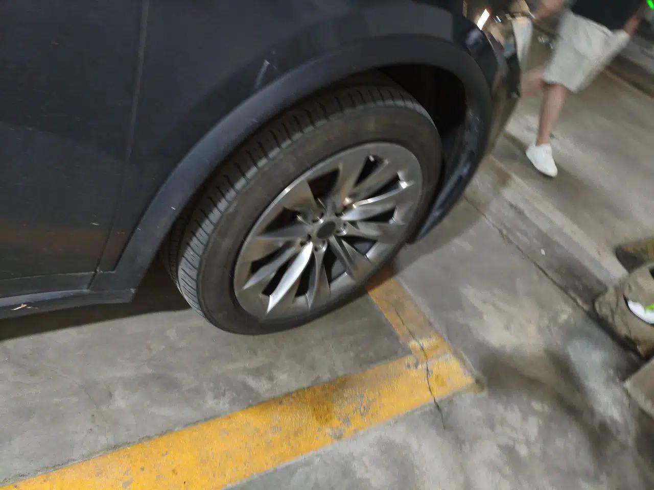Tesla Model X 2019 Long-Range Version — миниатюра 8