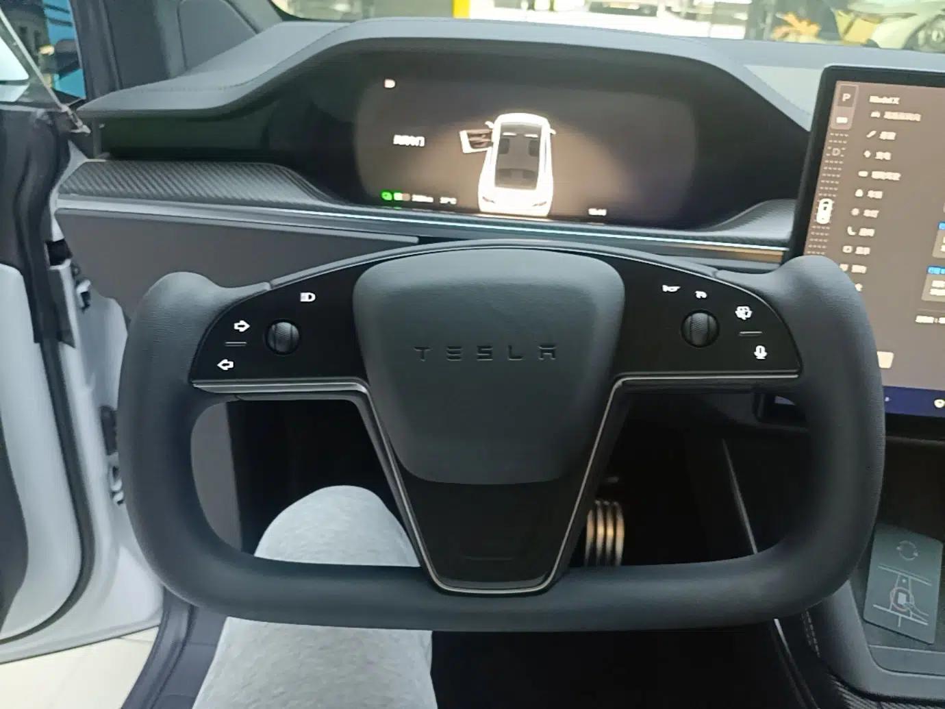 Tesla Model X 2023 Three-Motor All-Wheel-Drive Plaid Version — миниатюра 14