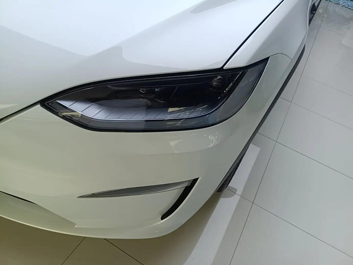 Tesla Model X 2023 Three-Motor All-Wheel-Drive Plaid Version — миниатюра 9