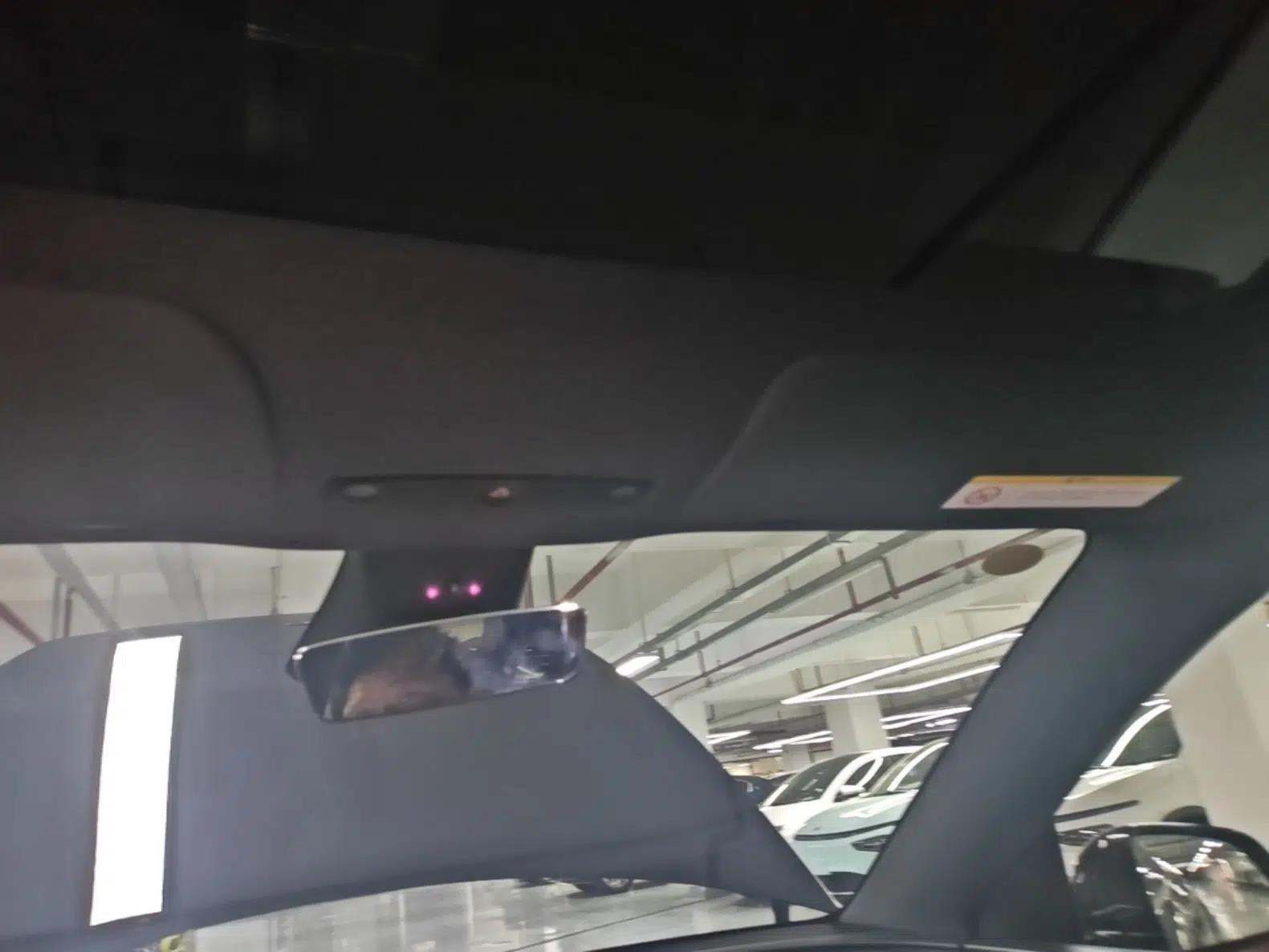 Tesla Model Y L 2025 Model Long-Range All-Wheel-Drive Version — миниатюра 21