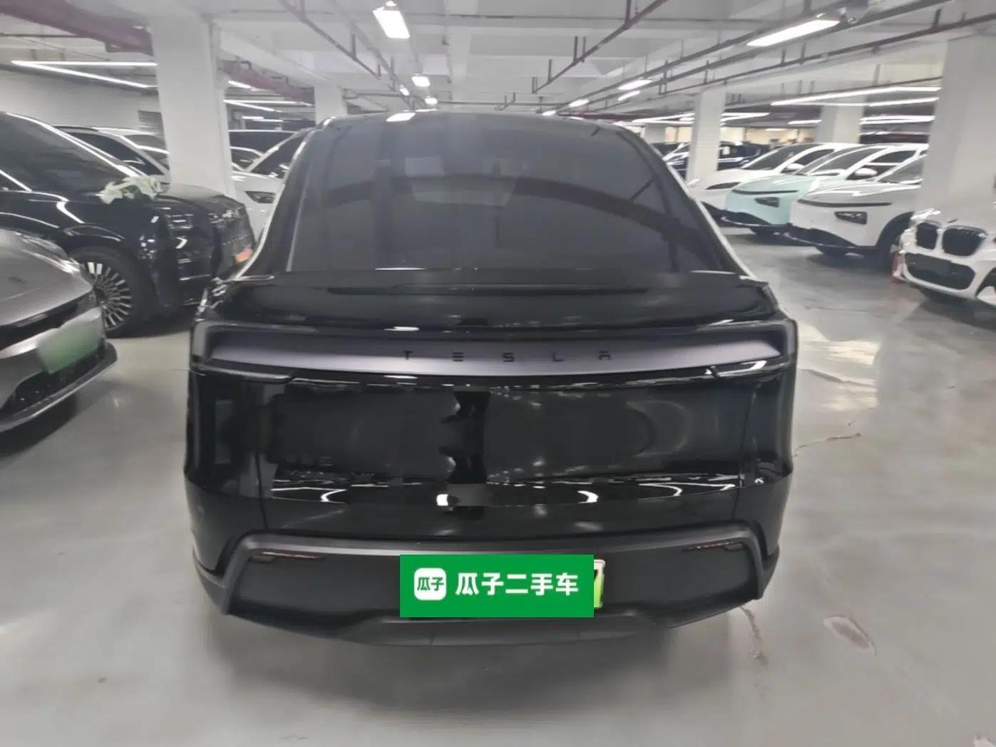 Tesla Model Y L 2025 Model Long-Range All-Wheel-Drive Version — миниатюра 5
