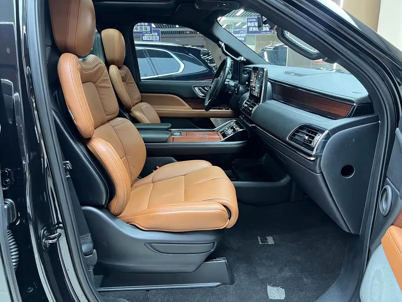 Navigator 2018 3.5T US Spec — миниатюра 13
