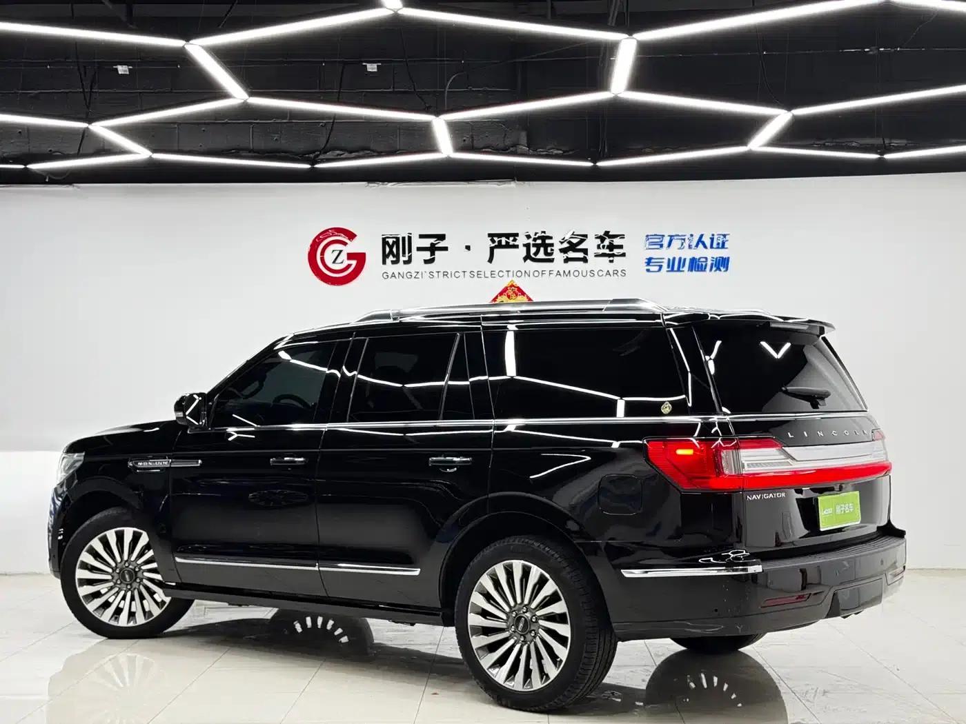 Navigator 2020 3.5T Premium Edition — миниатюра 5