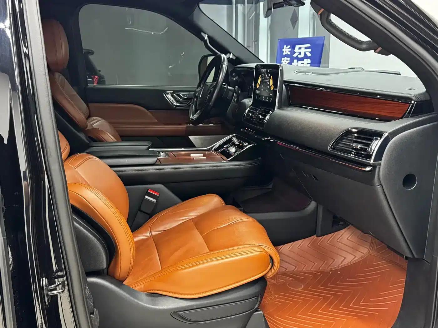 Navigator 2020 3.5T Premium Edition — миниатюра 9