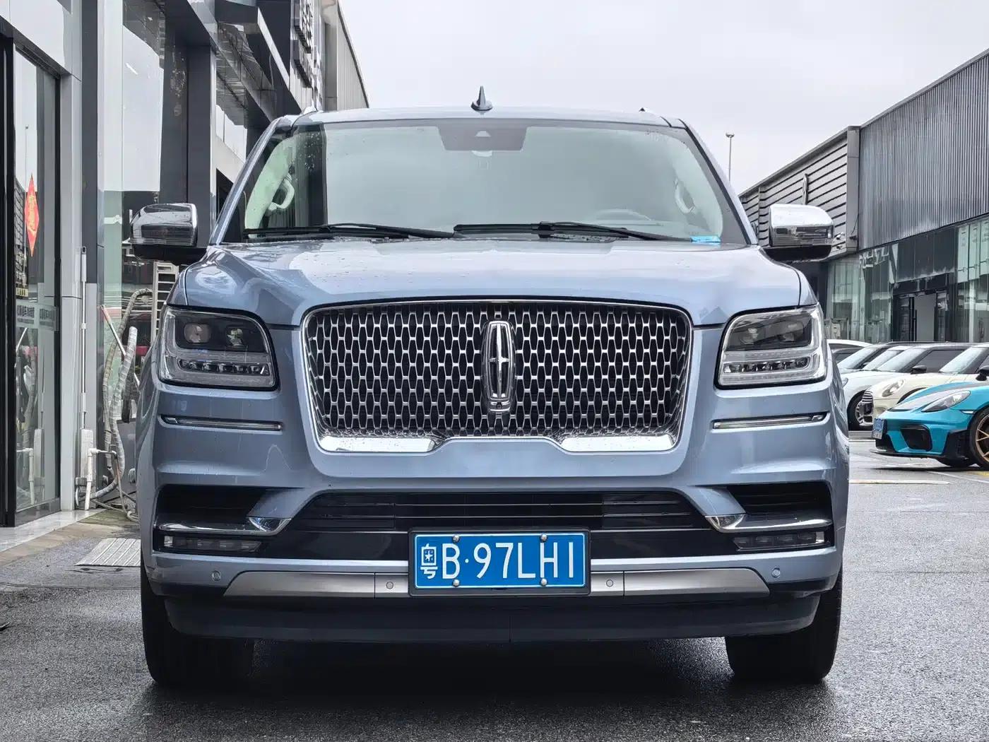 Navigator 2022 3.5T Presidential Edition — миниатюра 2