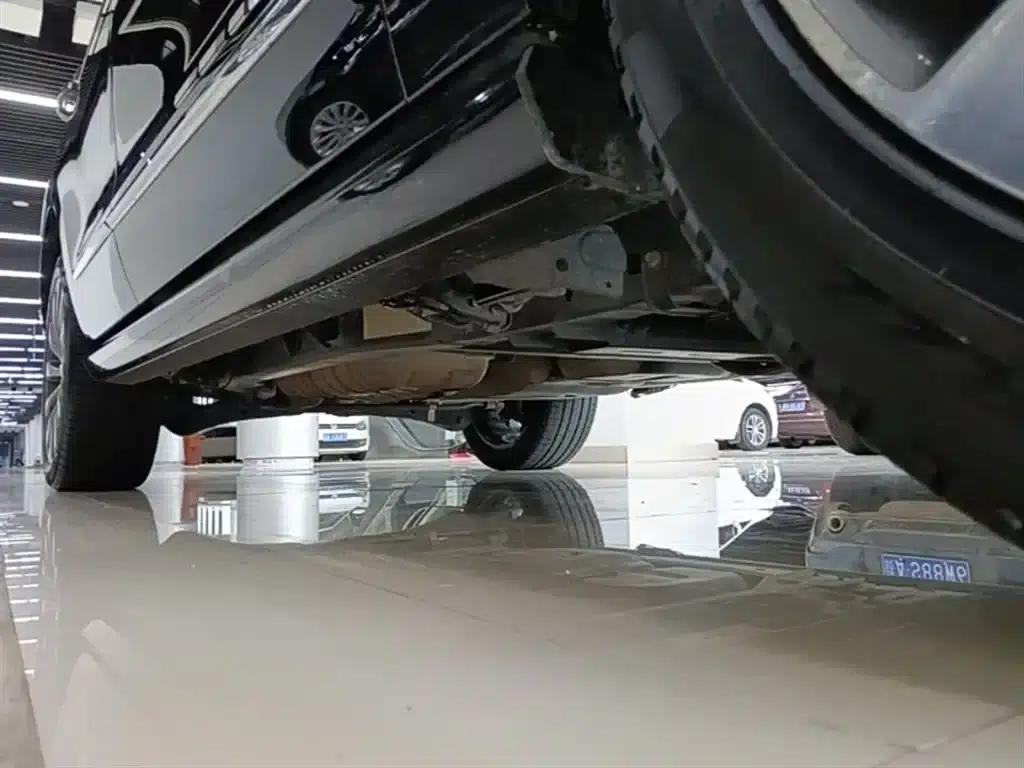 Navigator 2018 3.5T Premium Edition (National V Emission Standard) — миниатюра 21