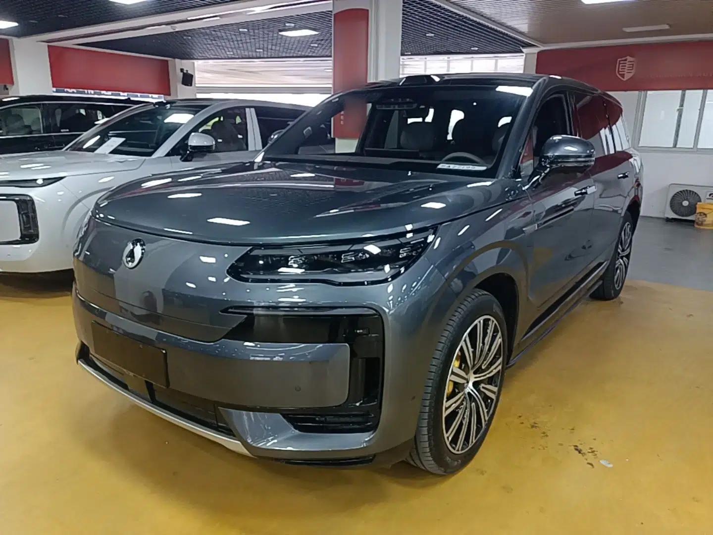 Denza N9 2025 Prestige Version — миниатюра 1