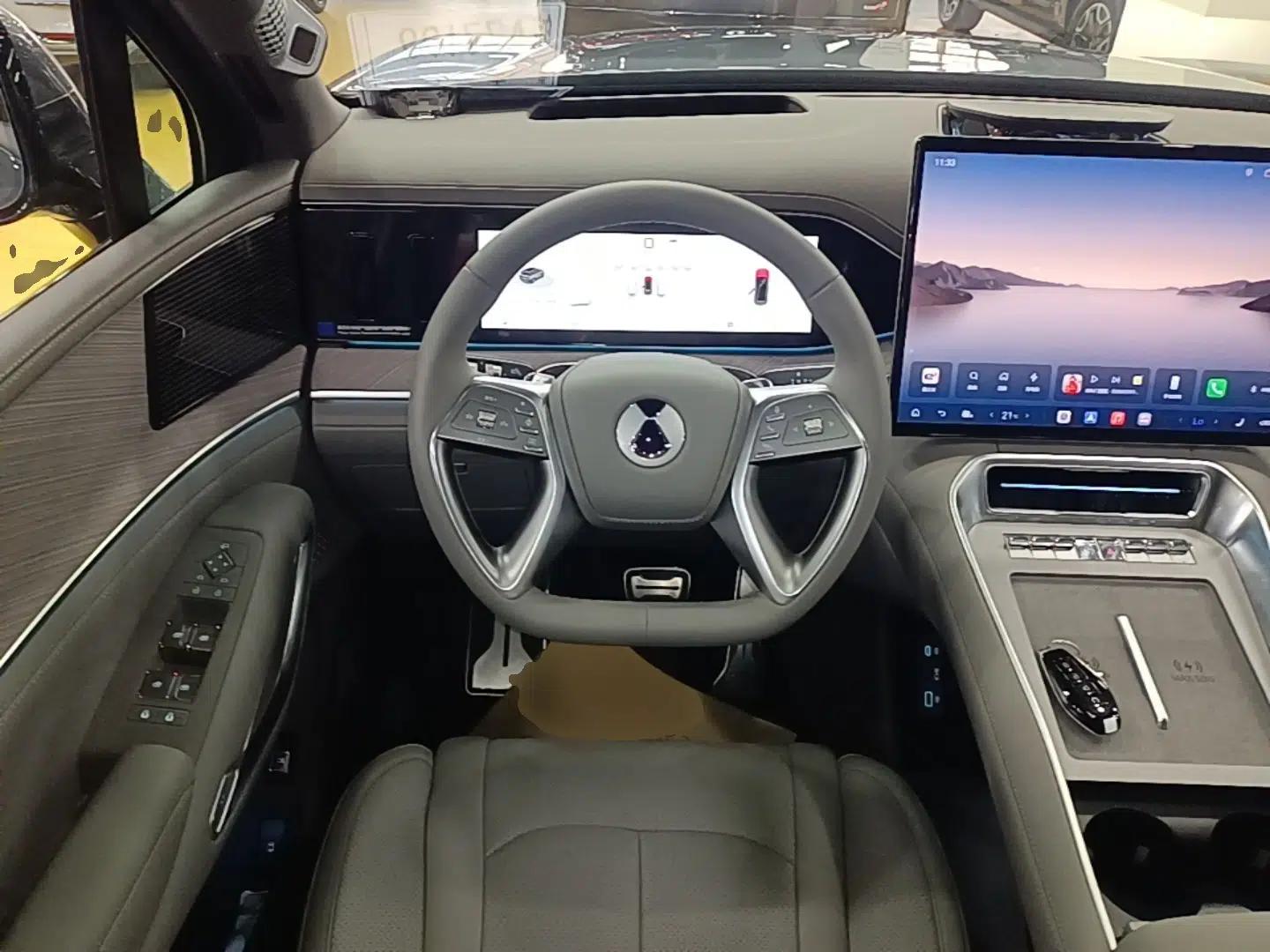 Denza N9 2025 Prestige Version — миниатюра 14