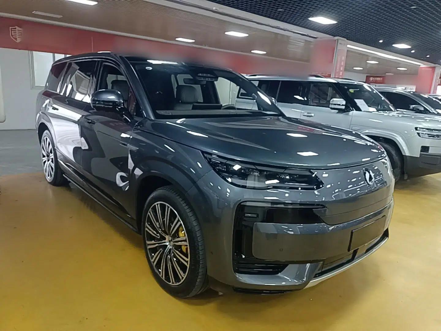 Denza N9 2025 Prestige Version — миниатюра 3